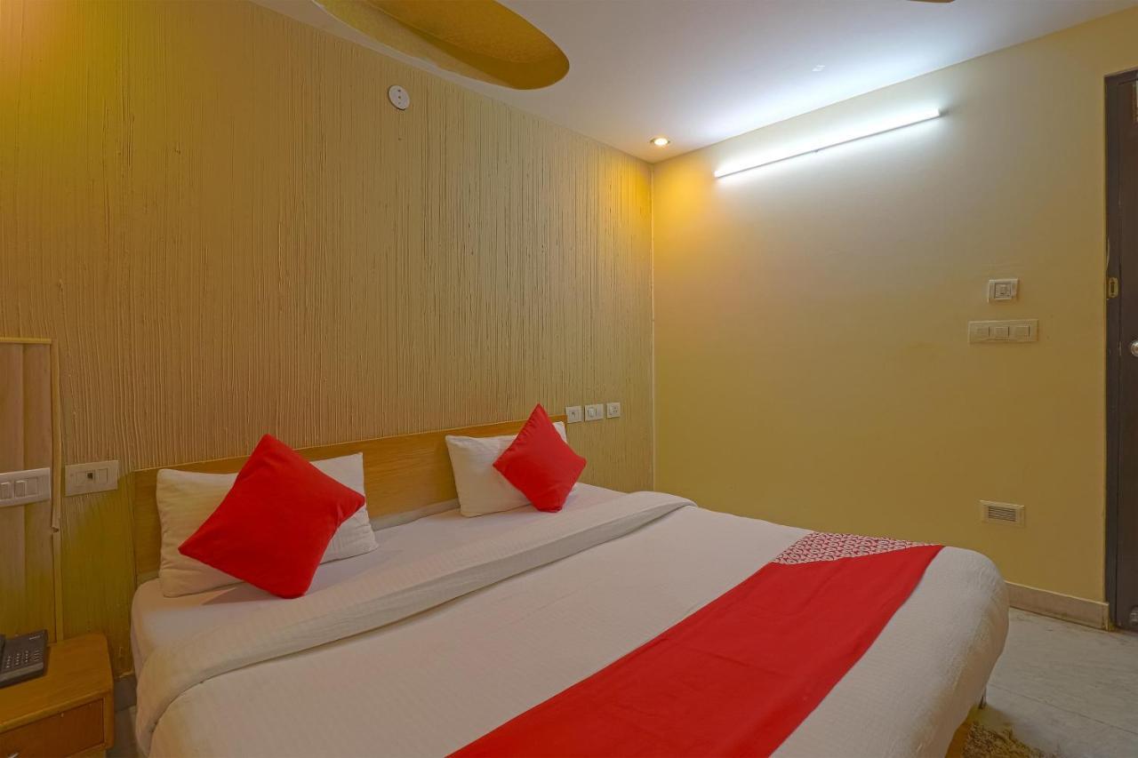 Oyo 834 Shree Balaji Hotel Фаридабад Екстериор снимка