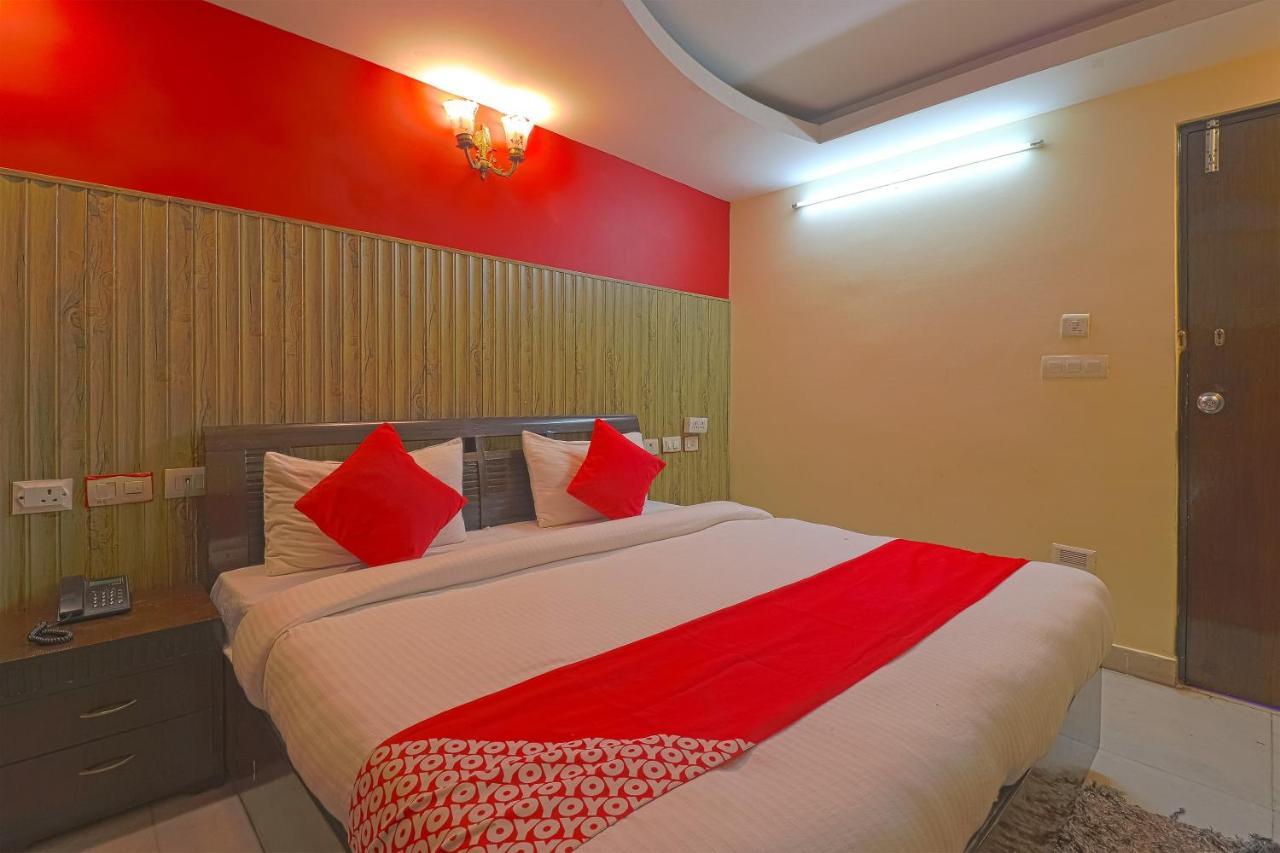 Oyo 834 Shree Balaji Hotel Фаридабад Екстериор снимка