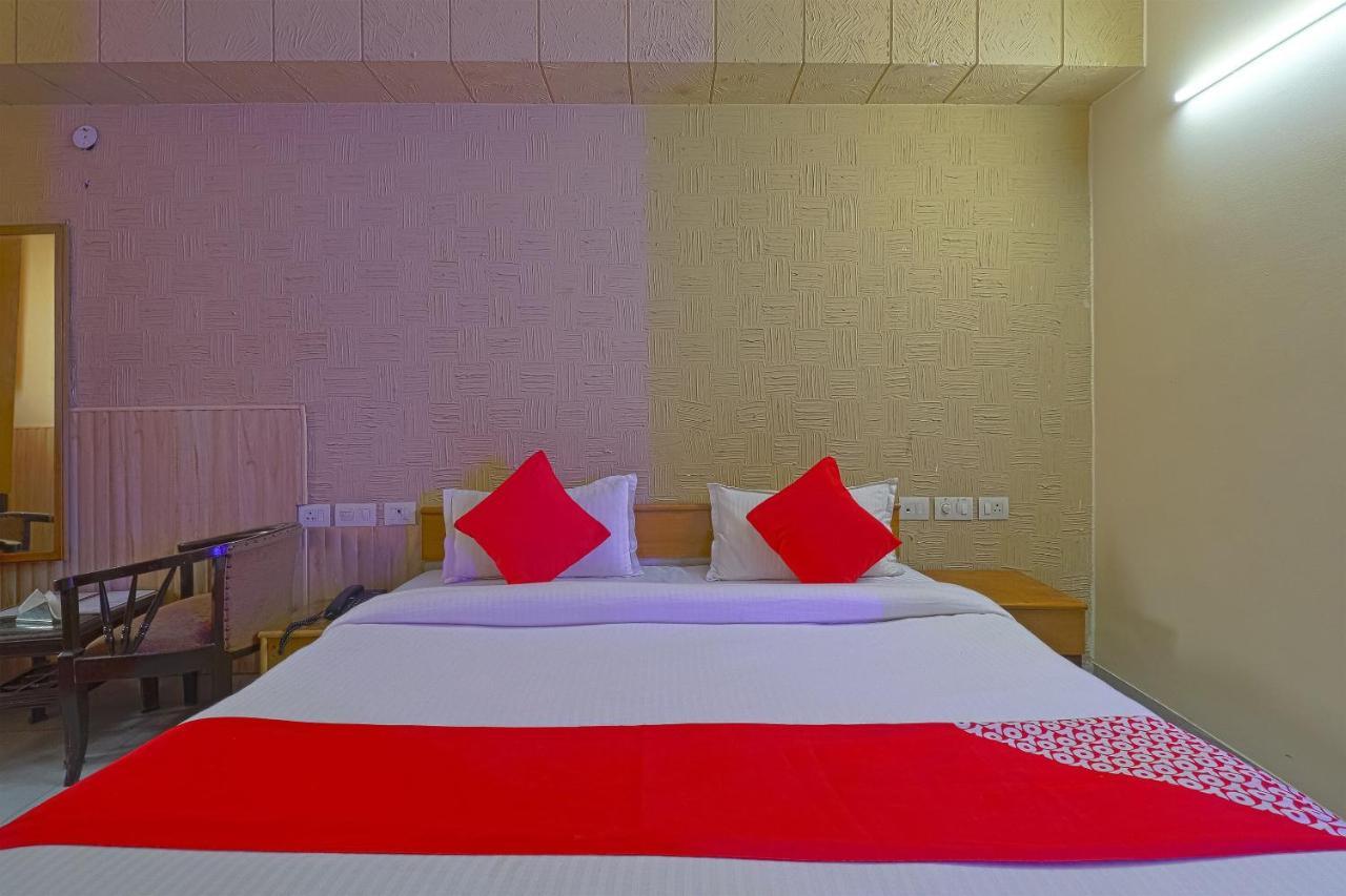 Oyo 834 Shree Balaji Hotel Фаридабад Екстериор снимка